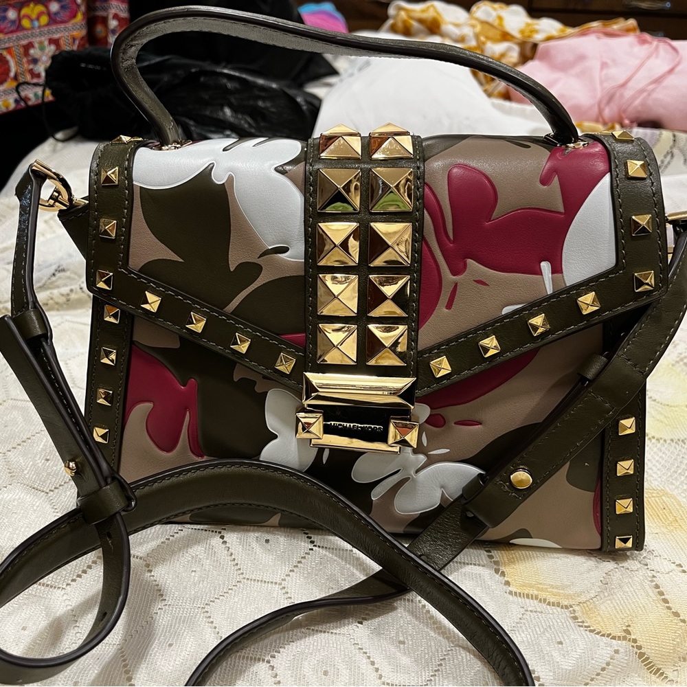 Michael Kors - Picture 3 of 5